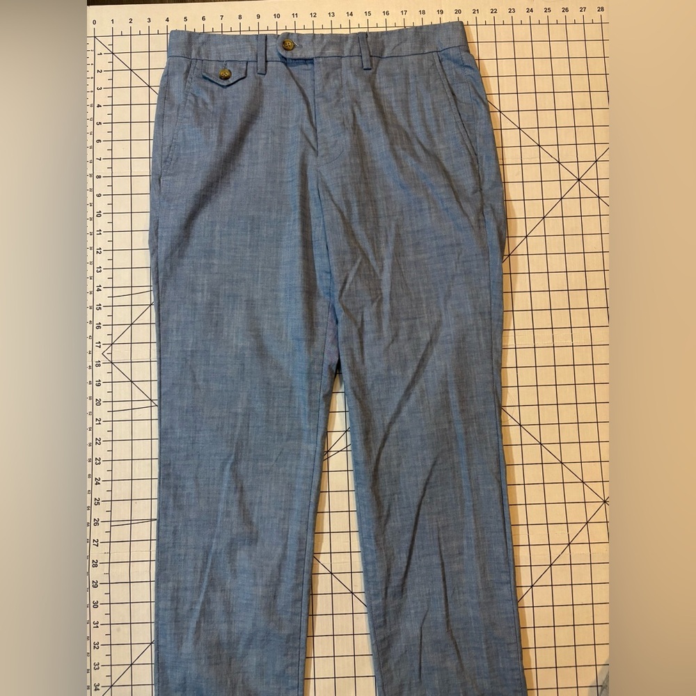 Like New Bonobos Men’s Size 31 Light Blue Slim Fit Chino Style Pants